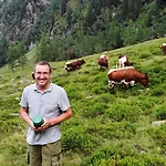 Bio-bauernhof Auernig Farm stay Obervellach