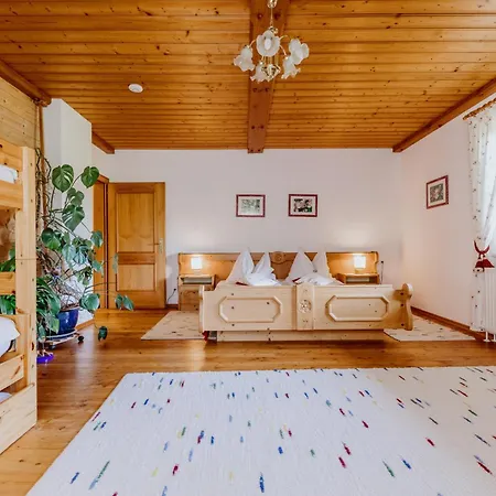 Bio-bauernhof Auernig * 上韦拉赫