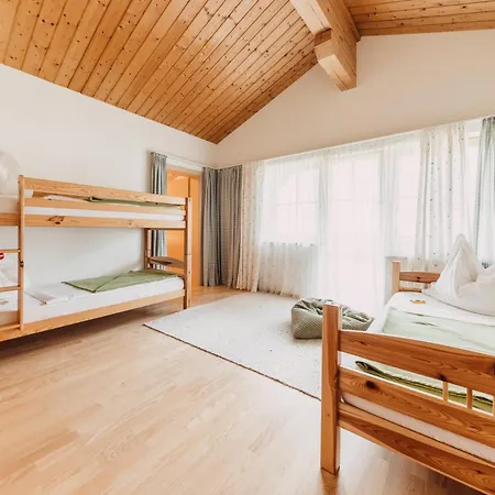 Bio-bauernhof Auernig Séjour à la ferme Obervellach