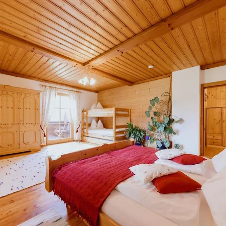 Bio-bauernhof Auernig * Obervellach