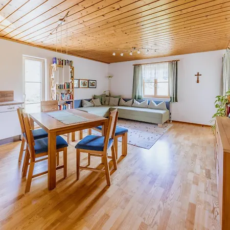 Bio-bauernhof Auernig * Obervellach