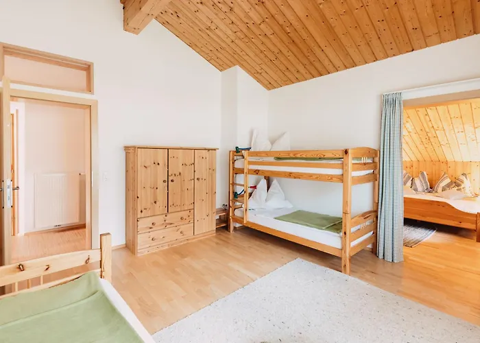 Bio-bauernhof Auernig Séjour à la ferme Obervellach